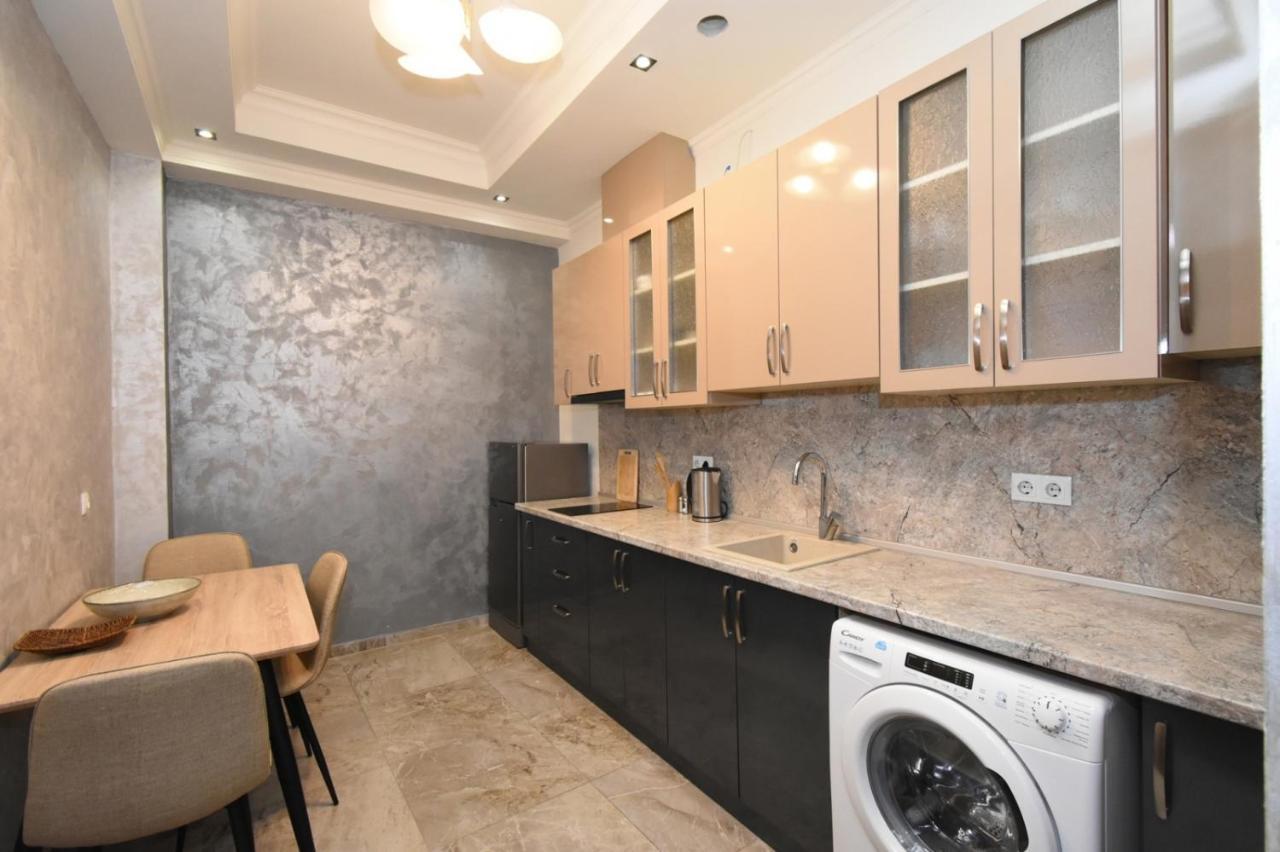 Malibu Yerevan Exterior foto